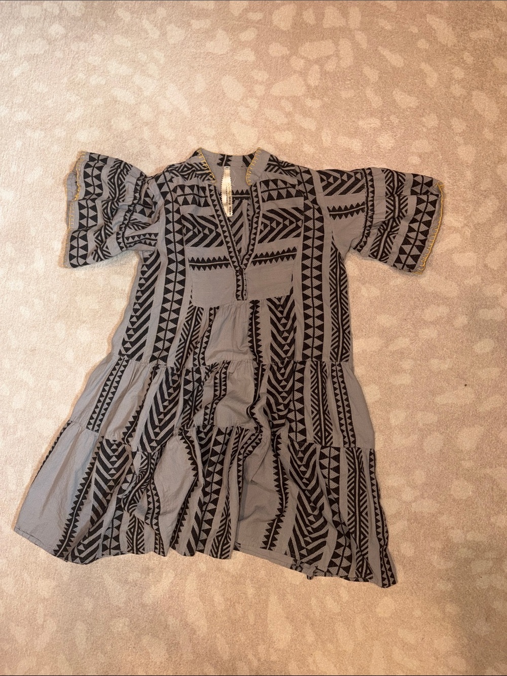 Women’s Black Tribal Print Tiered Dress - Gray & Black